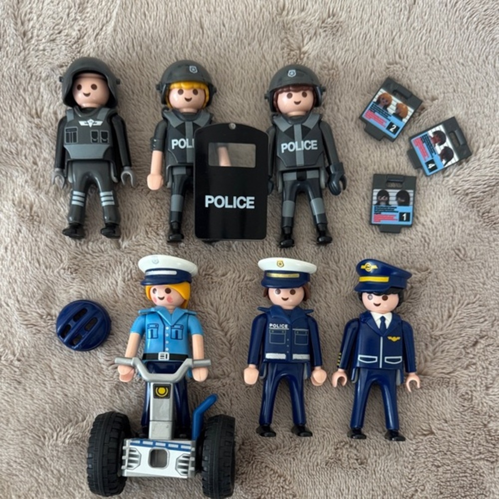 Playmobil set🖤